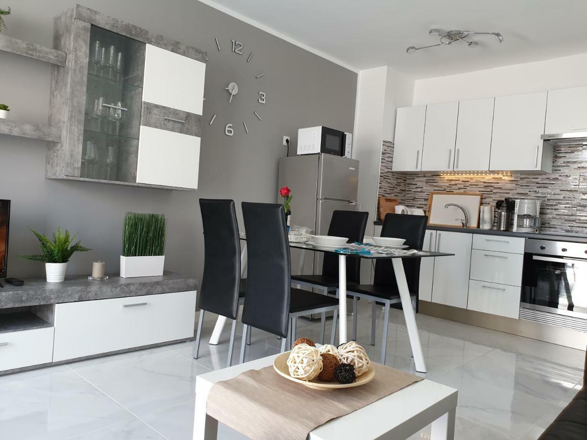 Casa Las Flores With Heated Pool, Only 490 Meters To The Beach, Balcony, Wifi Arona  Zewnętrze zdjęcie